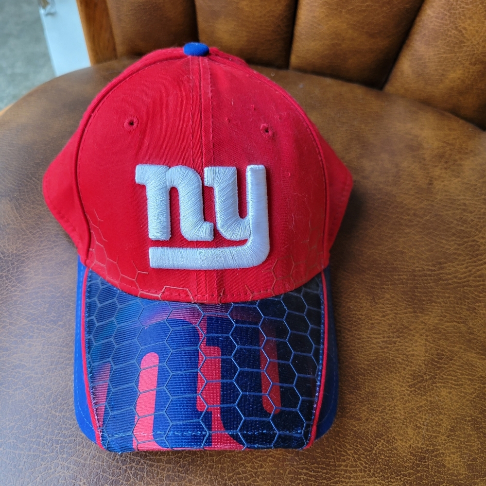 Men's NFL New Era New York Giants Hat.